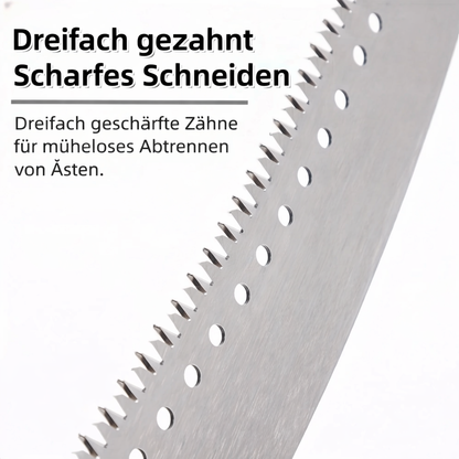 Teleskop-Gartensäge mit scharfem Sägeblatt im Detail